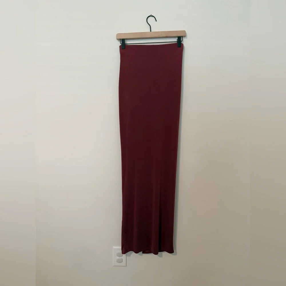 Michael Costello x REVOLVE NWT Leah Maxi Skirt in Maroon Size Small